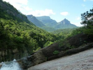 knuckles-mountain-range-sri-lanka-haya-lanka